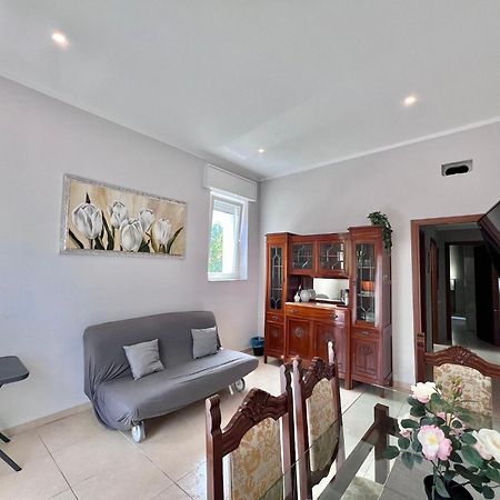 Apt Donati Home, Modernita E Comfort Con Parcheggio Gratuito Privato E Spazio Esterno Privato Cassano D'adda Bagian luar foto