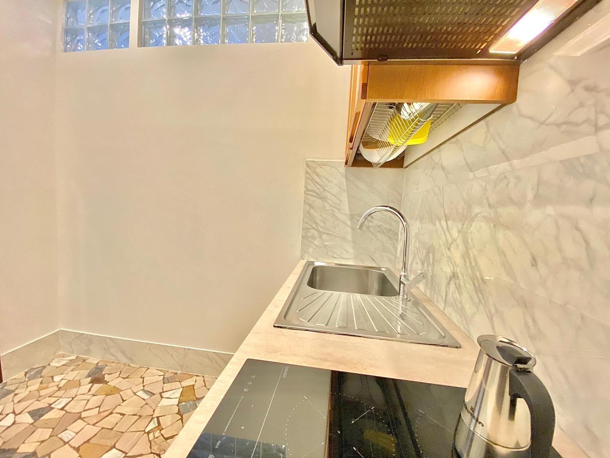 Apt Donati Home, Modernita E Comfort Con Parcheggio Gratuito Privato E Spazio Esterno Privato Cassano D'adda Bagian luar foto