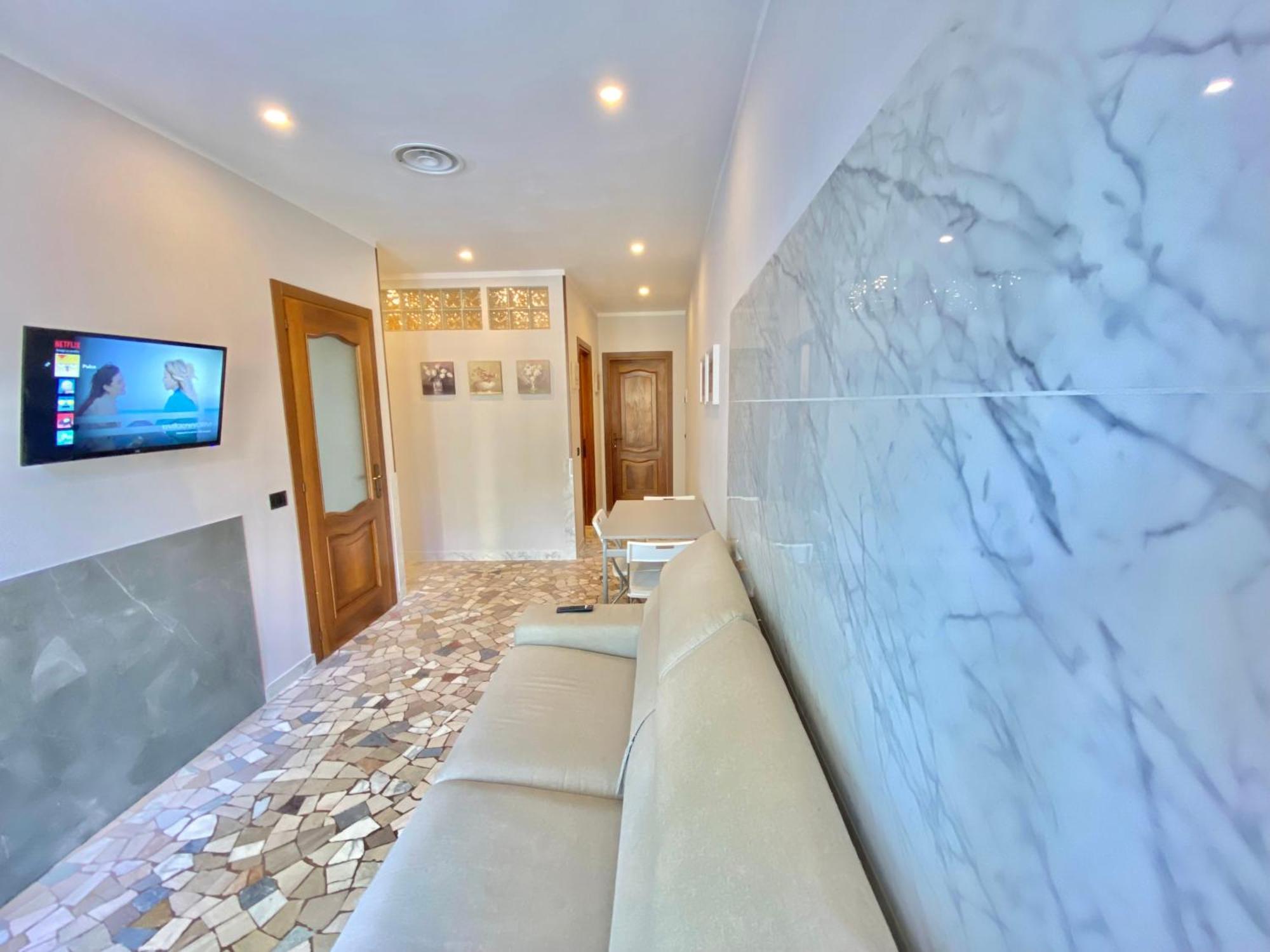 Apt Donati Home, Modernita E Comfort Con Parcheggio Gratuito Privato E Spazio Esterno Privato Cassano D'adda Bagian luar foto