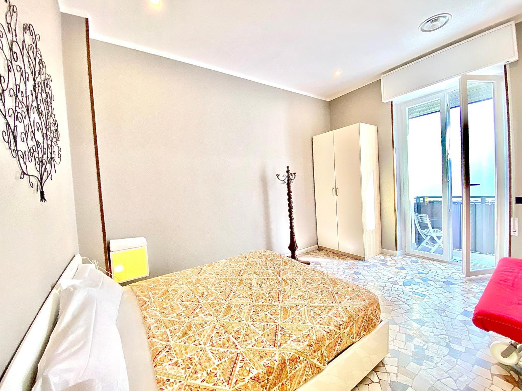 Apt Donati Home, Modernita E Comfort Con Parcheggio Gratuito Privato E Spazio Esterno Privato Cassano D'adda Bagian luar foto