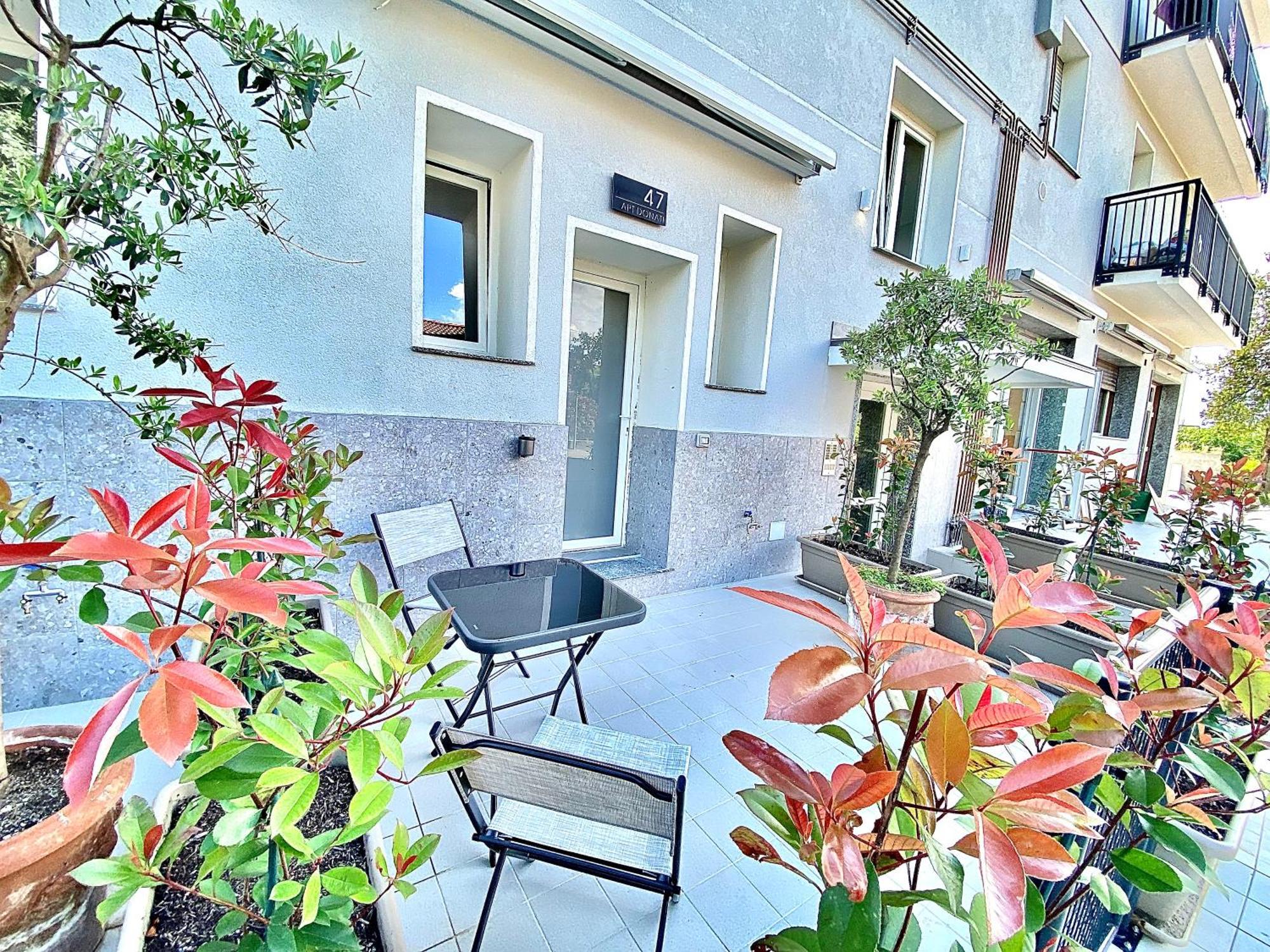 Apt Donati Home, Modernita E Comfort Con Parcheggio Gratuito Privato E Spazio Esterno Privato Cassano D'adda Bagian luar foto