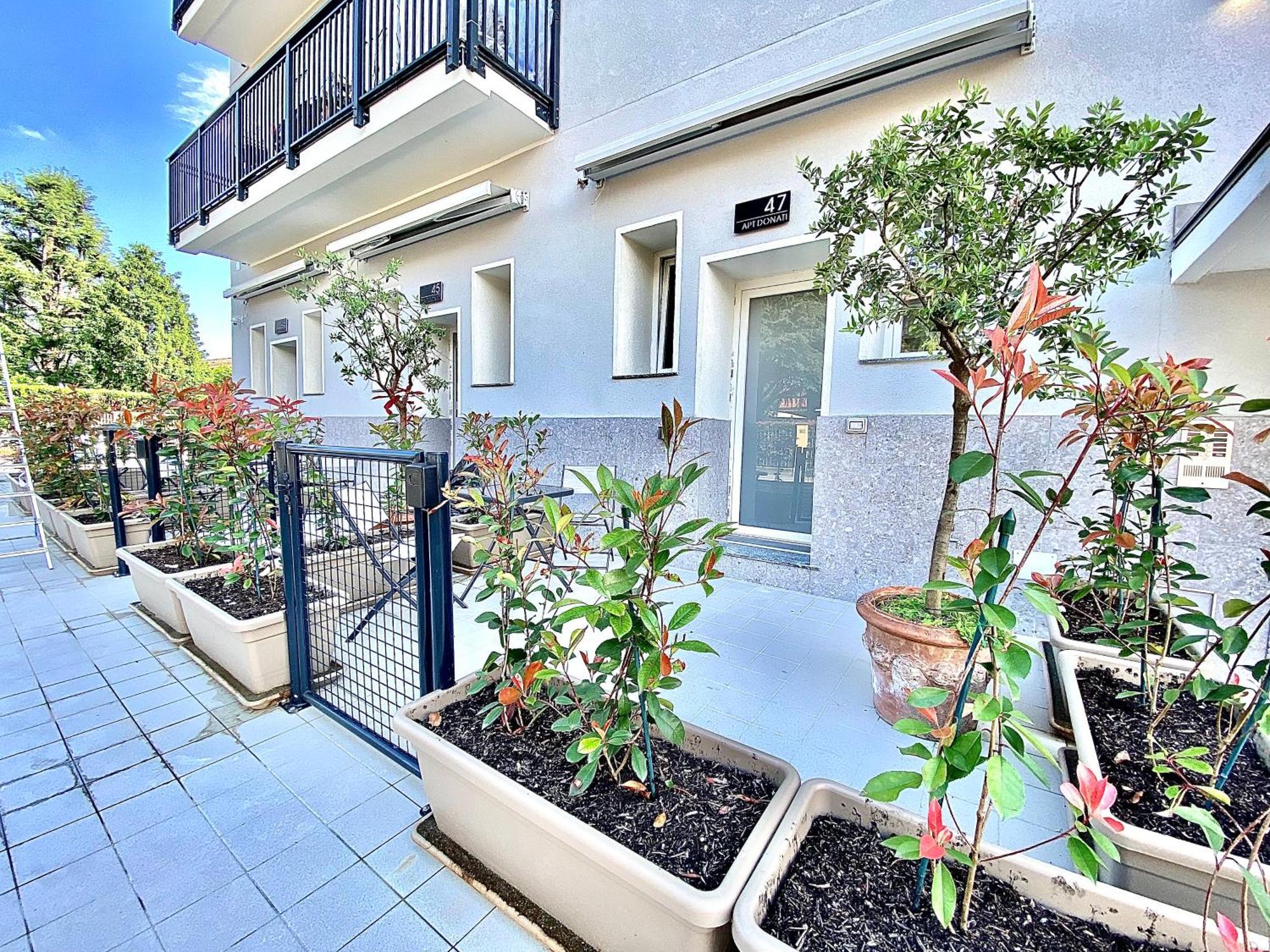 Apt Donati Home, Modernita E Comfort Con Parcheggio Gratuito Privato E Spazio Esterno Privato Cassano D'adda Bagian luar foto