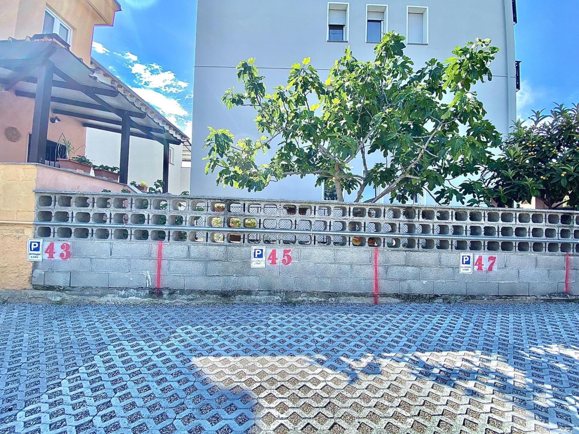 Apt Donati Home, Modernita E Comfort Con Parcheggio Gratuito Privato E Spazio Esterno Privato Cassano D'adda Bagian luar foto