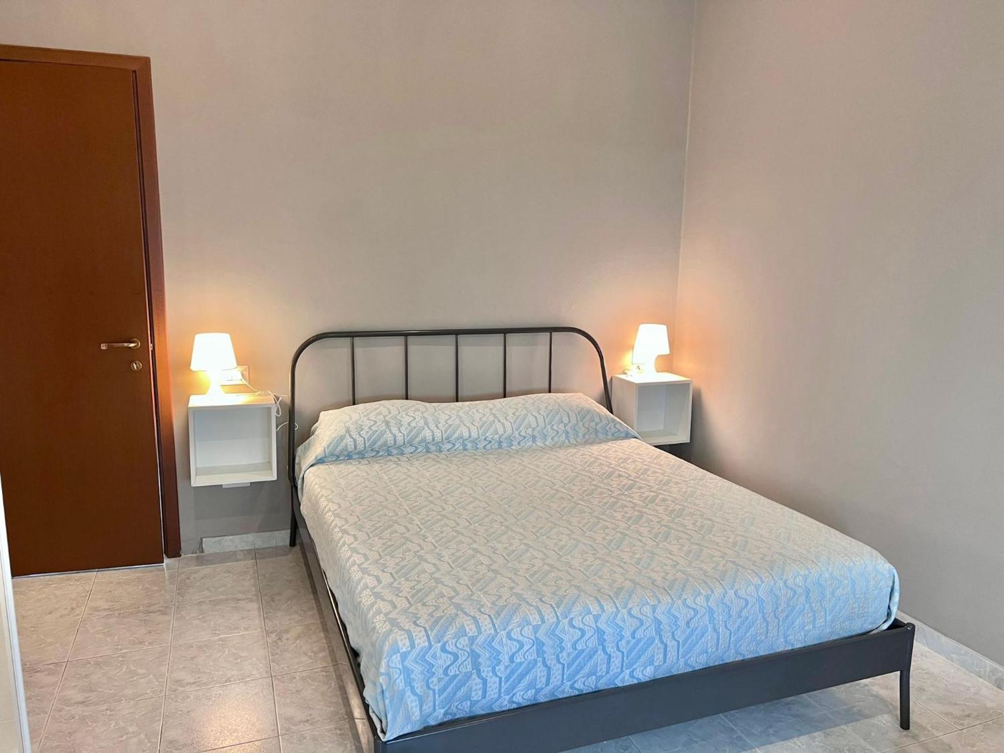 Apt Donati Home, Modernita E Comfort Con Parcheggio Gratuito Privato E Spazio Esterno Privato Cassano D'adda Bagian luar foto